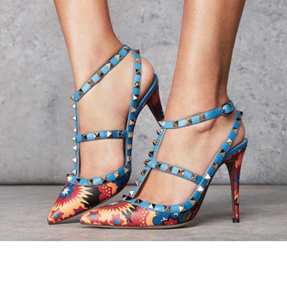 Valentino rockstuds pumps
